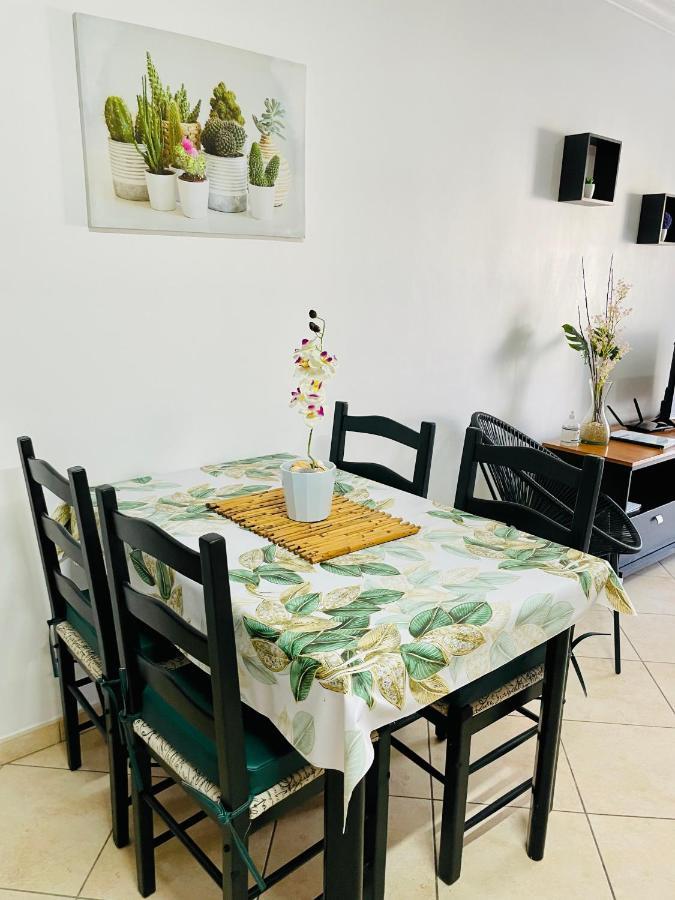 Seashell Oura Apartment *